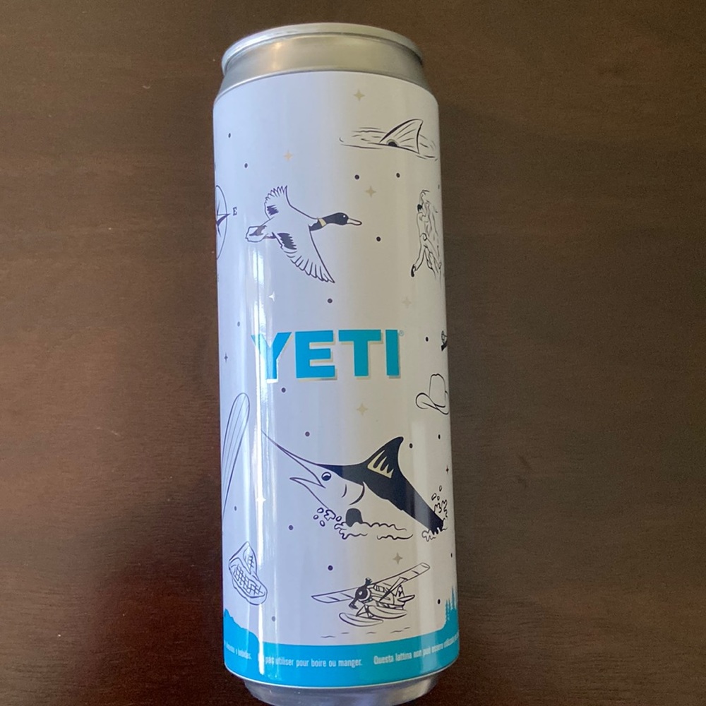 YETI • 12 OZ • SLIM CAN